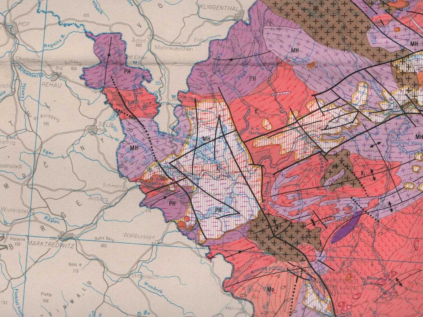 tektonicka-mapa-1ku500tis-malkovsky-1984-vyrez-GeologieAsska.cz