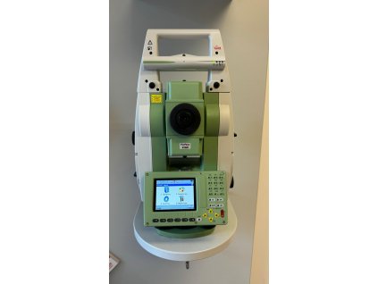 Robotická totálna stanica Leica TS12 3“ R1000 s ovládačom CS10