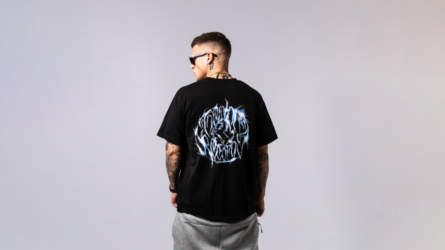 T-shirt 4