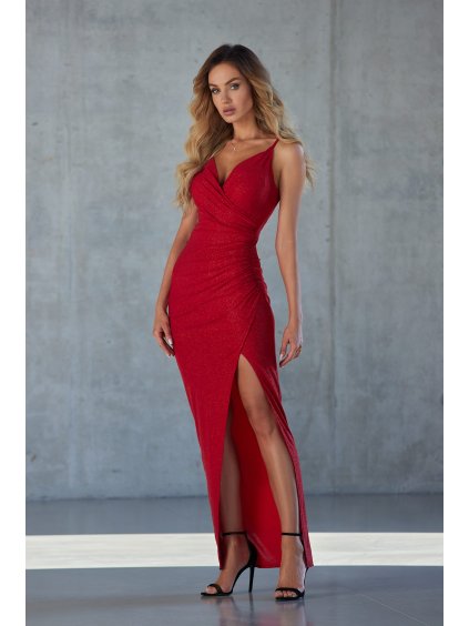 červené šaty dlouhé