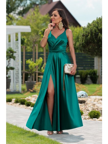 smaragdové šaty na svatbu