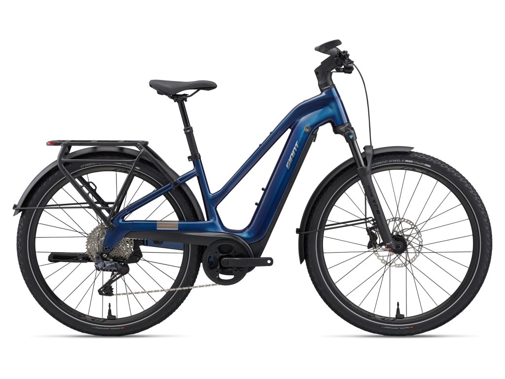 MY26ExploreE1STA ColorAMetallicNavy