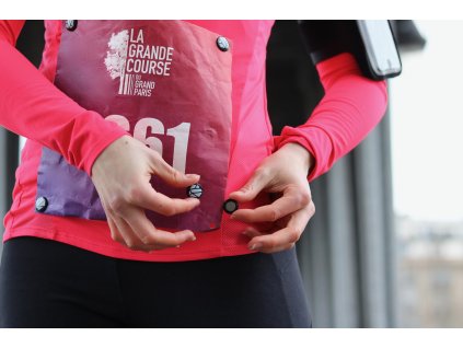 Magnetic Bib Holder pouziti 02