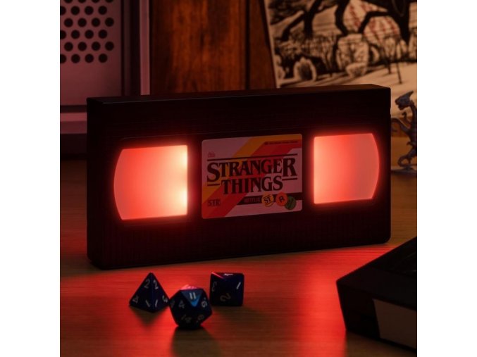 Stranger Things - světlo v designu VHS
