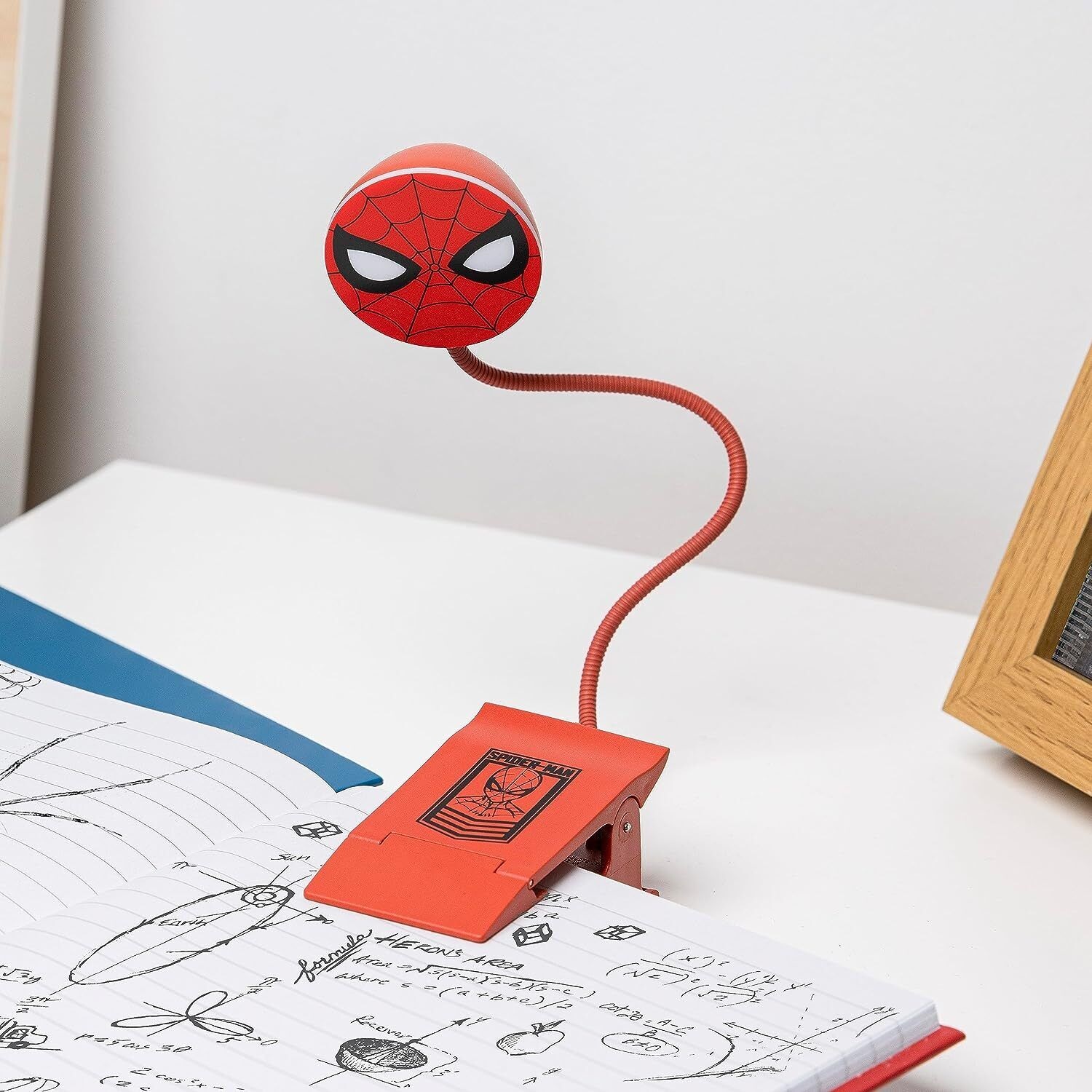 Spiderman - mini lampa na čtení