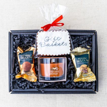 An elegant treat for coffee