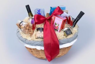 Někdy nejlepší schůzka neprobíhá v zasedačce. 🌿 Dopřejte svému obchodnímu partnerovi chvilku, kdy může vypnout, deku v...