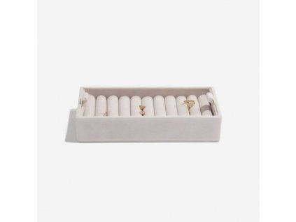 75443 4 prihradka na prstynky stackers grey velvet ring roll sedobezova