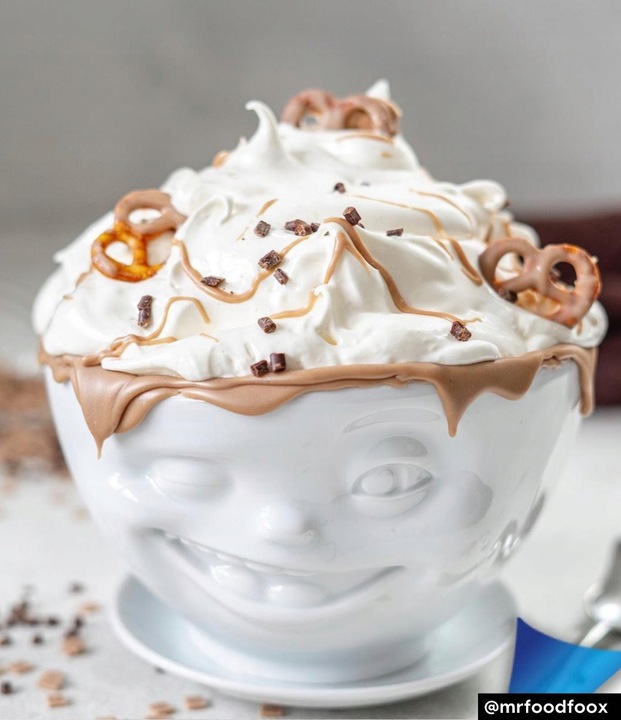 Porcelánová miska Tassen 58products |  bílá/šafrán (žlutá) - mrkající smajlík