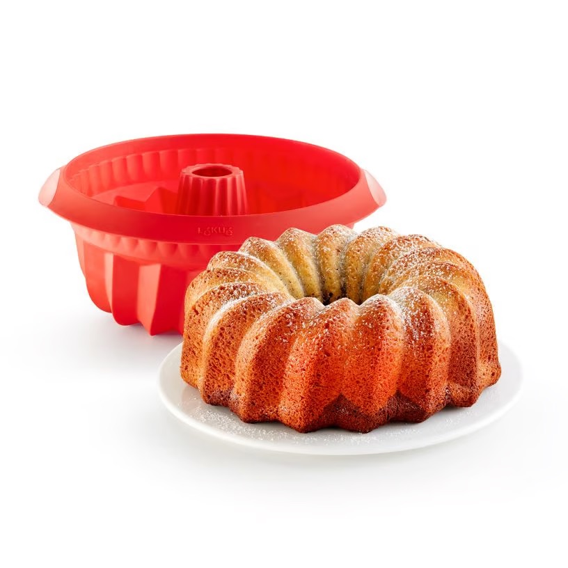 Silikonová pečicí forma na bábovku 22 cm Lékué | červená