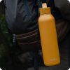 148176 2 quokka botella termo acero inoxidable solid con colgador mustard 630 ml