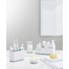 Dávkovač tekutého mýdla Joseph Joseph Bathroom Slim | bílý/modrý
