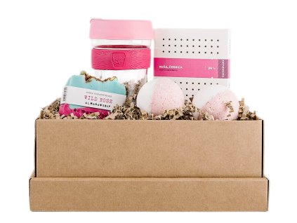 no 9 darcek pre zenu so stylovym keepcupom prirodnym mydlom wild rose od almarasoap s remeselnou cokoladou od forra a dvoma sumivymi jahodovymi bombami do kupela priamy pohlad