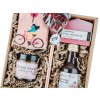 darcekova krabicka pre zenu s powerbankou prirodnym mydlom almara soap pink magnolia cokoladovym srdcom forra chocolate zazvorovym imuno shotom herbert zdravou sojovou svieckou flower lover a stylovymi ponozkami fusakle 2