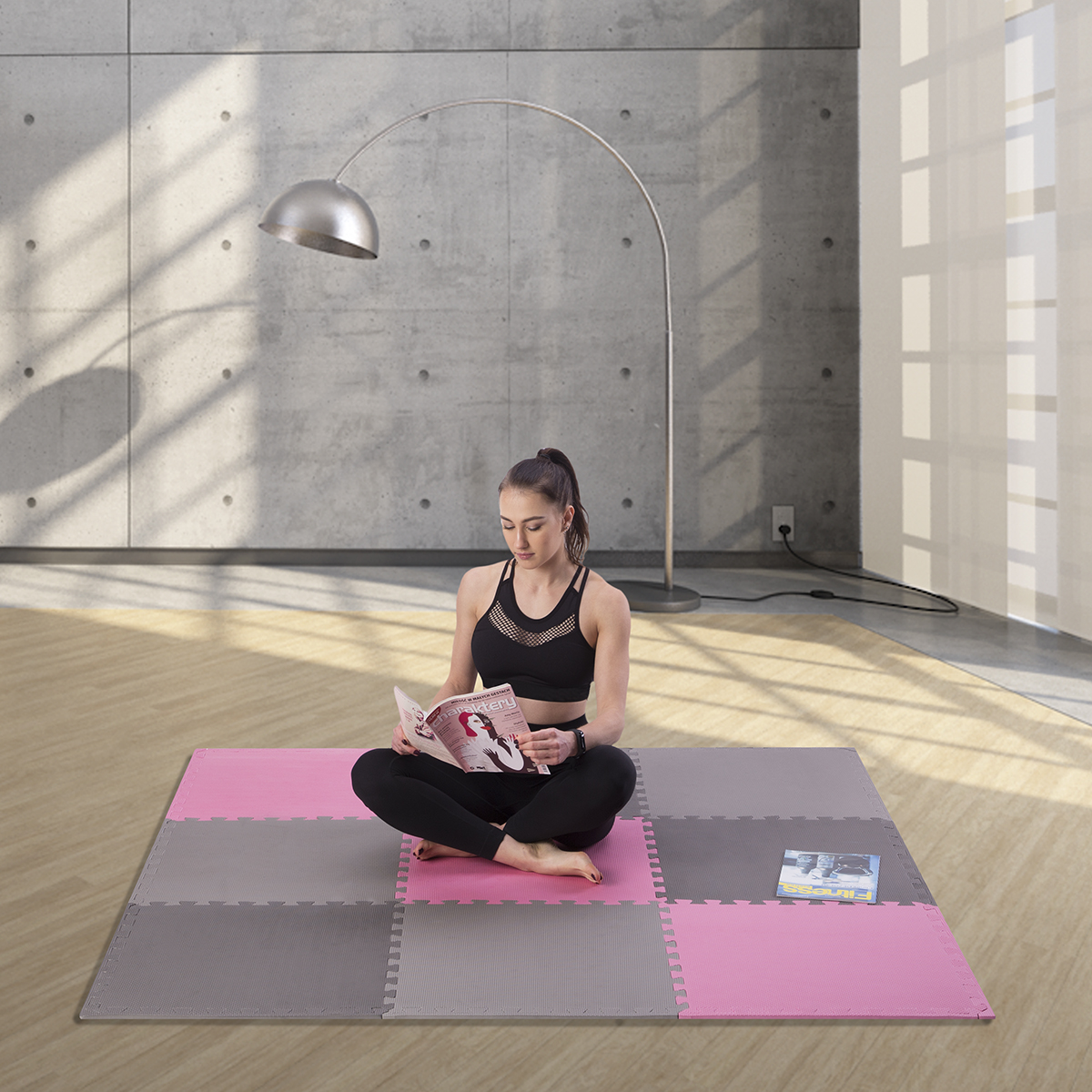 MP10 RŮŽOVÁ-ŠEDÁ OCHRANNÁ PUZZLE PODLOŽKA ONE FITNESS