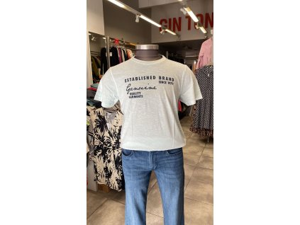 64550d62 0076 4cfe b7e8 c6a556285cde