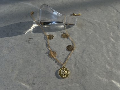 GOLDEN MEDAILON Necklace