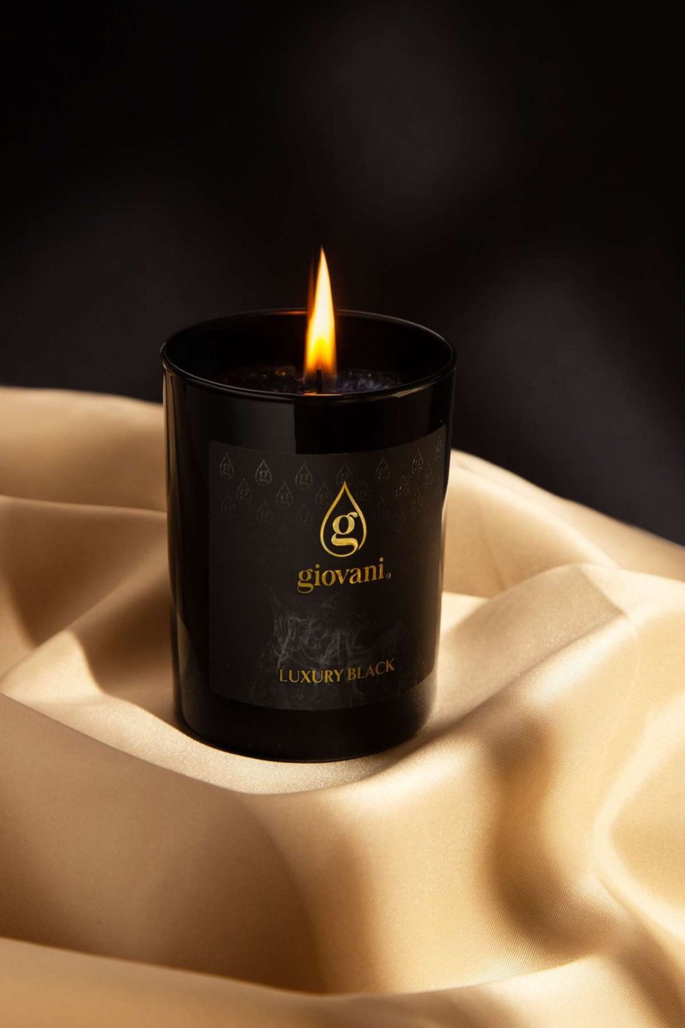 Дизайнерска свещ Giovani LUXURY BLACK с парфюмен аромат