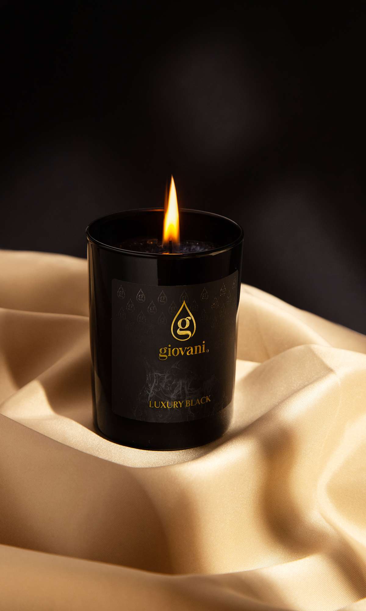 Luxury Black svíčka inspirovaná značkovým parfémem Giovani