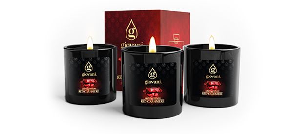 Eine Kerze, die nach Parfüm riecht RED CASHMERE