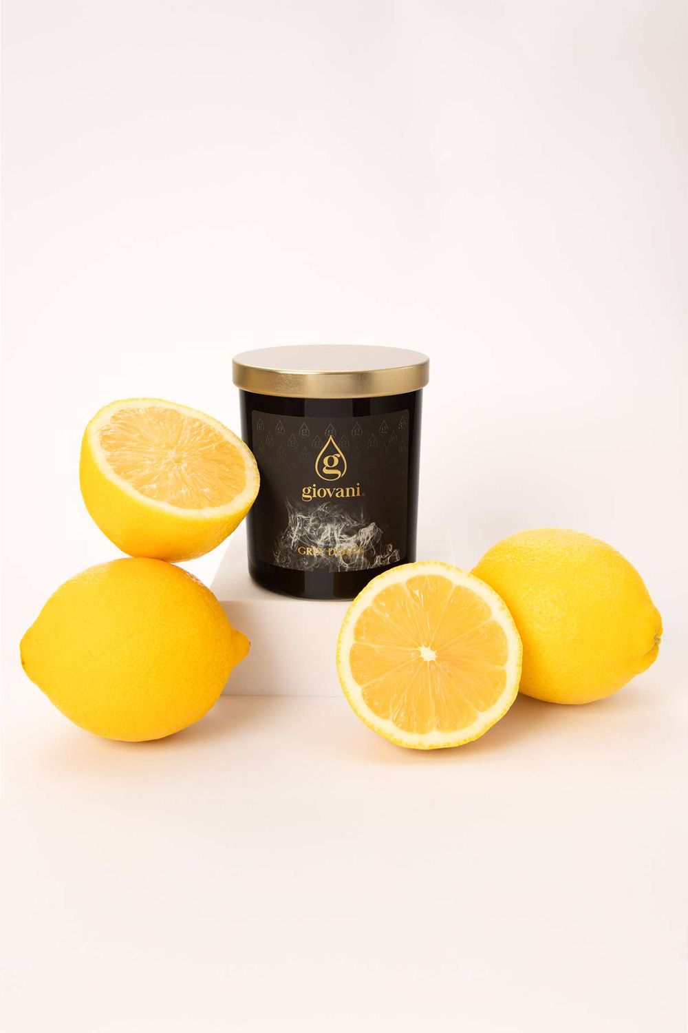 Dabīgā aromātiskā svece Giovani GREY DOLCE