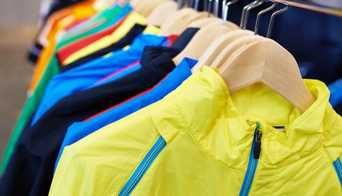 Tecidos do dia a dia e roupa desportiva