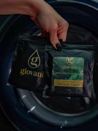 If you can’t decide which fragrance to choose, or if you haven’t tried our products yet, we recommend ordering a sample...