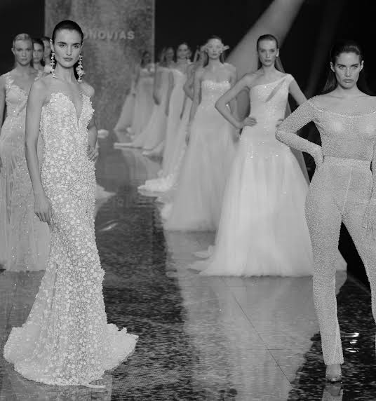 Pronovias – proč patří mezi nejprestižnější značky svatebních šatů na světě?