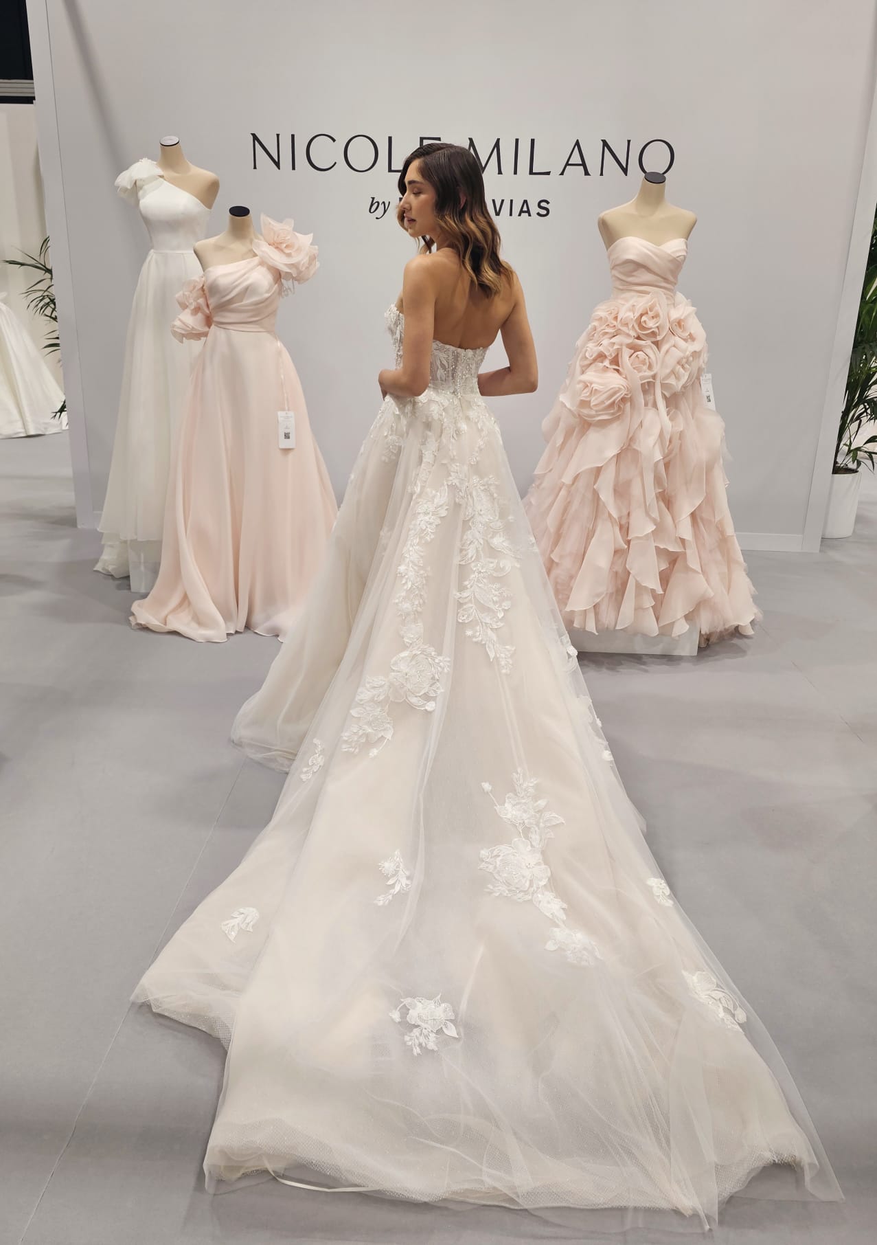 LUXUSNI-SATY-PRONOVIAS-NICOLE-MILANO-SATY-NA-SVATU