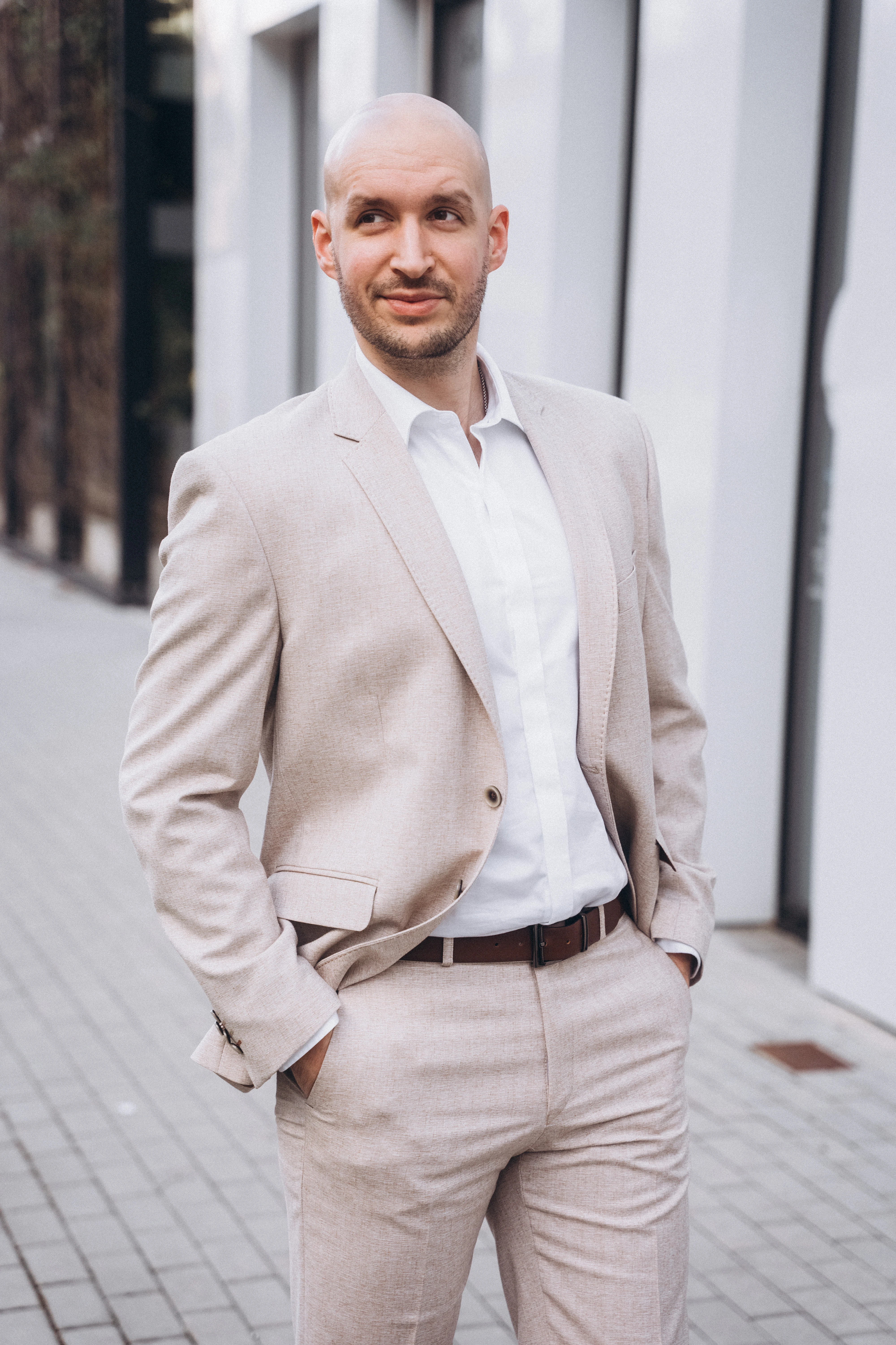 pansky-oblek-svatebni-oblek-set-sako-kalhoty-bezovy-3