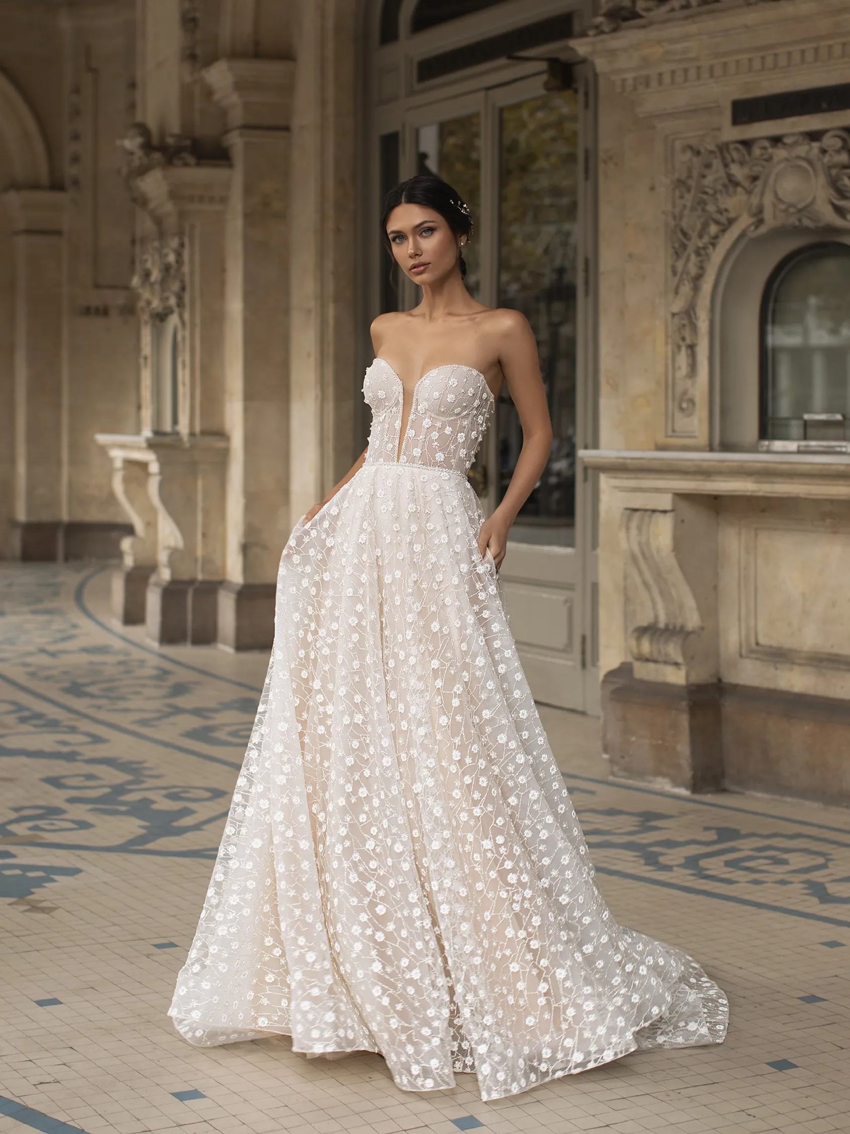 pronovias-svatebni-saty