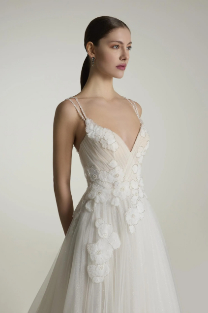 svatebni saty house of st patrick kvelinove zdobeni pronovias group 2025