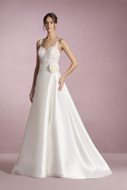 svatebni saty beni white one 2025