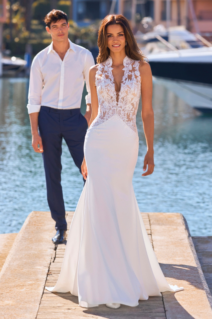 svatebni saty maya kolekce pronovias mermaid krepova sukne krajkovy zivutek bez rukavu s sirokymi raminky odhalena zada 4