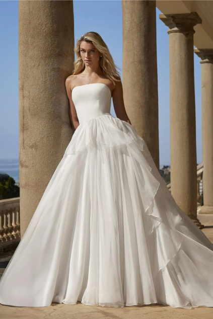 svatebni saty ayleen kolekce pronovias 2026 jemna organzova sukne hladky zivutek bez raminek splyvave vlecka 1