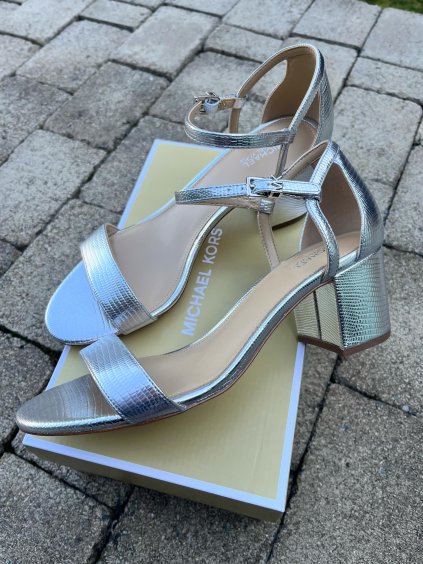 4f4ac18b ea23 4db8 b573 87c47ffcb37a