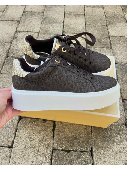 549239ea c3b2 4a57 8f41 92fd472f71a4