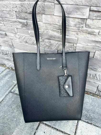 b046564f 3366 4b74 9ee3 450fbb1c399b