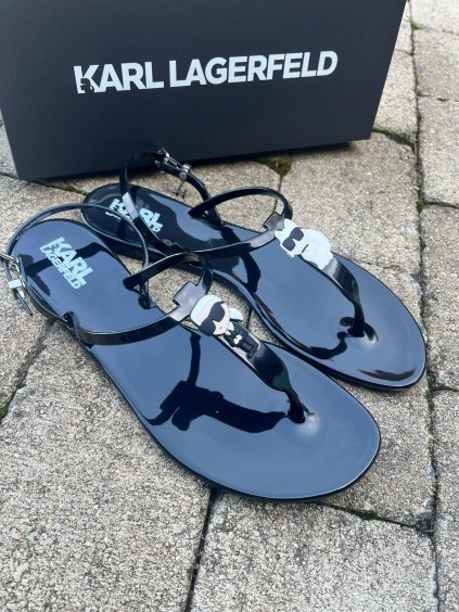 f3fbf8f1 7d88 4bcc 8fed ae94f8f79dc9