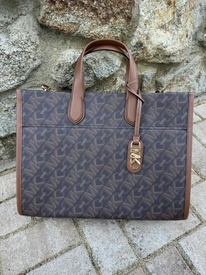 0c8c5dd8 34b2 4e6c 8606 2a7722e1a4a4