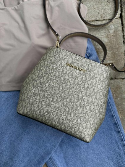 2a7bb0b5 5566 46ad a1e7 e60bd3a4b1e8