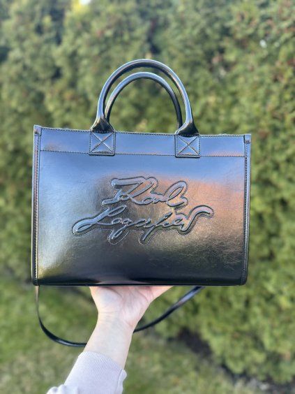 b6aaafc5 0275 4766 9ecc eb5edf5fd424