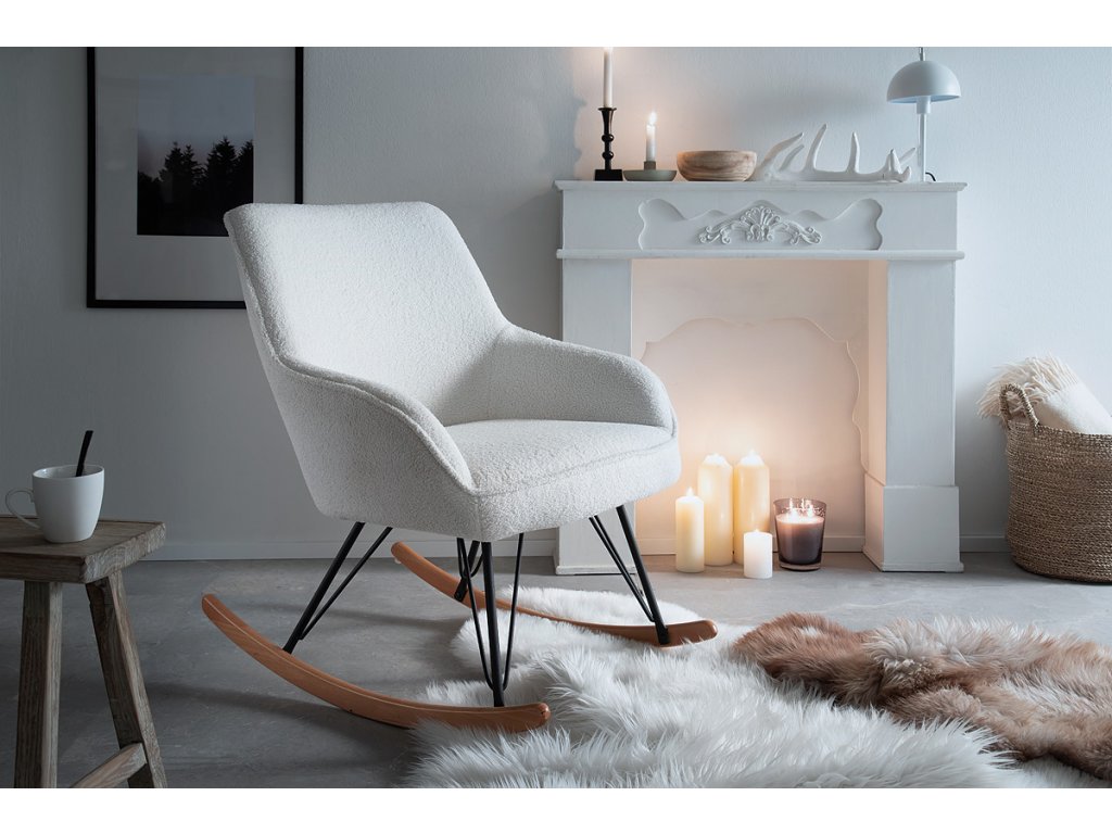 Hojdacie kreslo - symbol pohodlia, relaxácie a oddychu