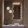 Lustro Rumba falowane podswietlane nad umywalka w lazience. GieraDesign