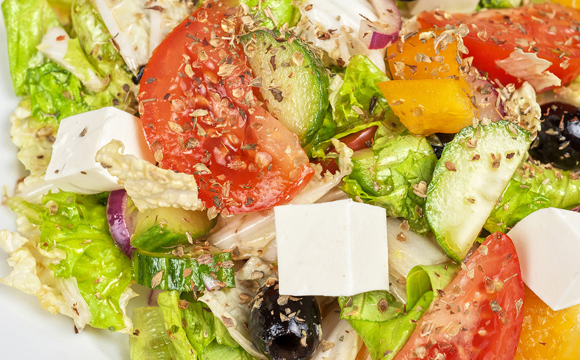 delicious-salad-all-about-the-mediterranean-diet-and-its-benefits-main-image