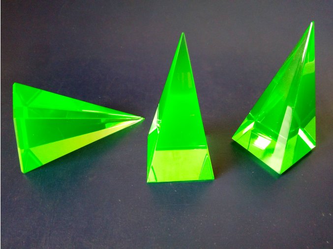 Pyramid 35x35x73  Green No.5080