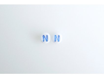 Korálky s modrým  písmenkem "N" 11149220 6 mm 03000/46433