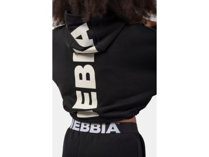 421 black detail 01
