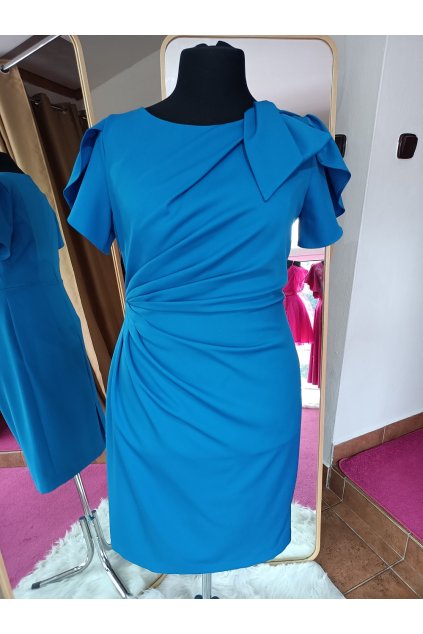 Královsky modré šaty s řasením