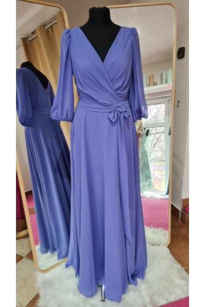 Dlouhé společenské fialové šifonové šaty s rukávem